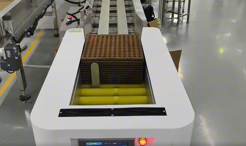 AGV load docking and transfer point showing accurate goods handoff